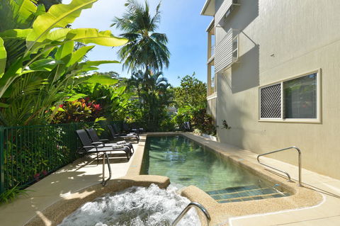 Port Douglas Apartments - Adults Only Oasis - Tourism Search 22