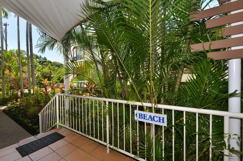 Port Douglas Apartments - Adults Only Oasis - Tourism Search 26