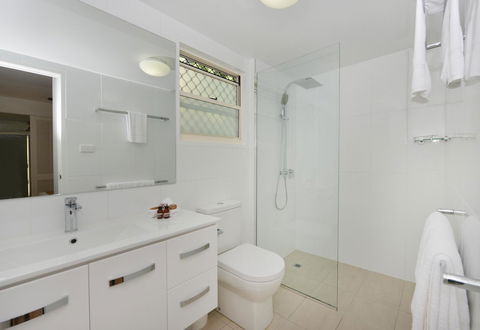 Port Douglas Apartments - Adults Only Oasis - Tourism Search 32