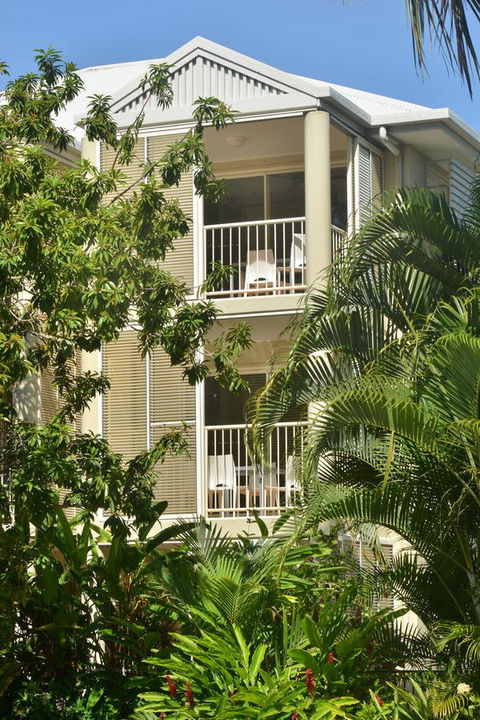 Port Douglas Apartments - Adults Only Oasis - Tourism Search 25