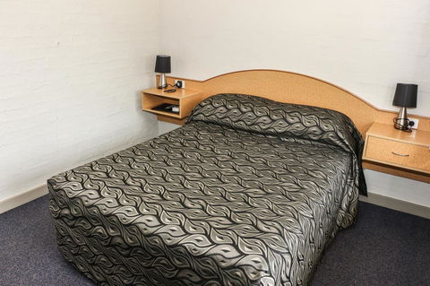 Salisbury Hotel Motel - Tourism Search 22