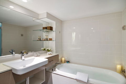 The Point Brisbane Hotel - Tourism Search 23