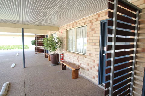 Midlander Motor Inn - Tourism Search 29