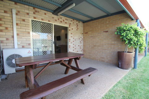 Midlander Motor Inn - Tourism Search 15