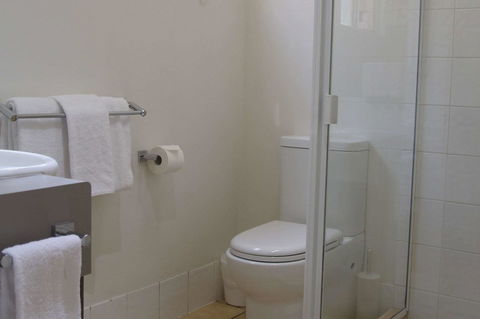 Midlander Motor Inn - Tourism Search 7