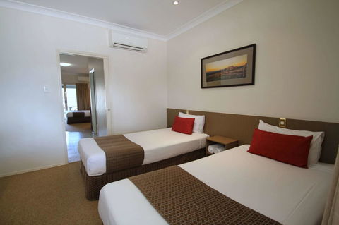 Midlander Motor Inn - Tourism Search 6