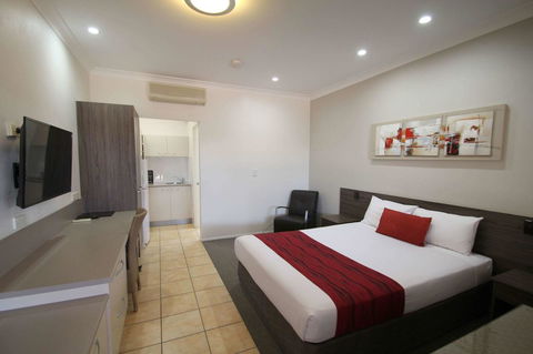 Midlander Motor Inn - Tourism Search 12