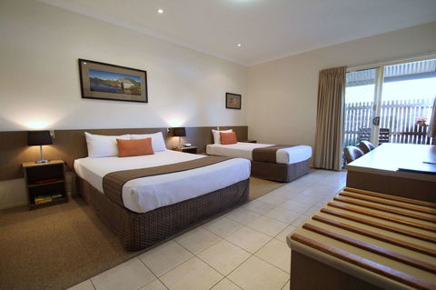 Midlander Motor Inn - Tourism Search 11