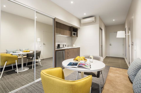 Quest Eight Mile Plains - Tourism Search 10