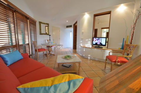 Martinique On Macrossan - Tourism Search 2