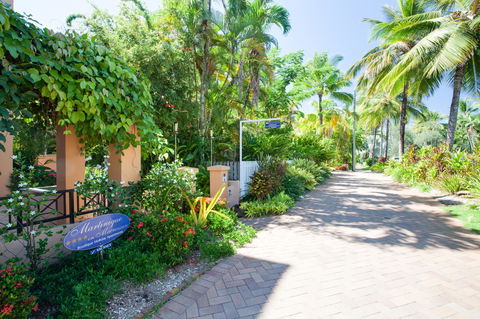 Martinique On Macrossan - Tourism Search 23