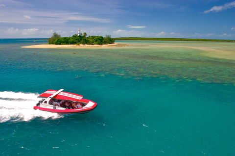 Martinique On Macrossan - Tourism Search 29