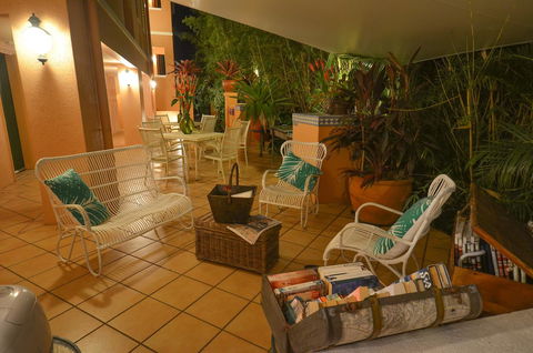 Martinique On Macrossan - Tourism Search 24