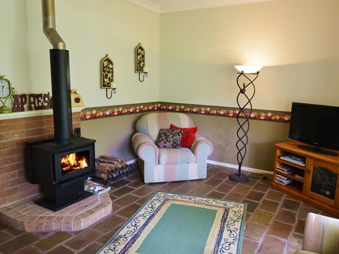 Apple Tree Cottage Montville - Tourism Search 4
