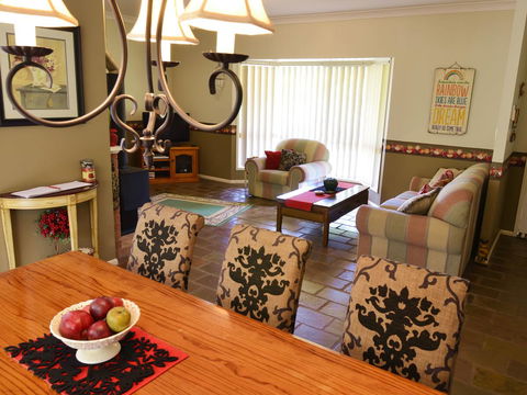 Apple Tree Cottage Montville - Tourism Search 5