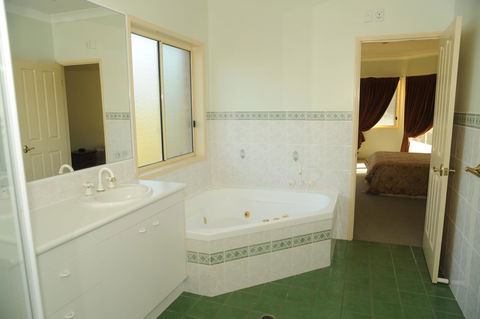 Waterfront At White Patch - Tourism Search 17