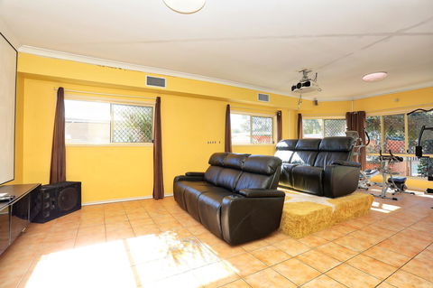 Waterfront At White Patch - Tourism Search 40