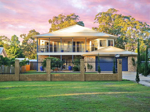 Waterfront At White Patch - Tourism Search 2