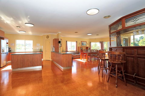 Waterfront At White Patch - Tourism Search 39