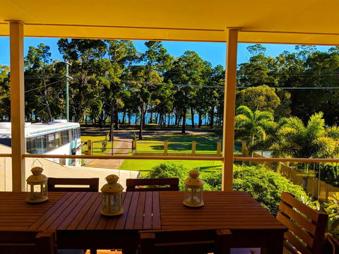 Waterfront At White Patch - Tourism Search 9