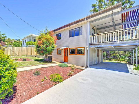 'Beach Break 2', 2/10 Lionel St - Downstairs Unit With Aircon - Tourism Search 0