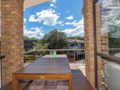 'COLUMBIA VIEWS', 2/9 COLUMBIA CLOSE - AIRCON, WIFI, NETFLIX, VIEWS & BOAT PARKING - Tourism Search 2
