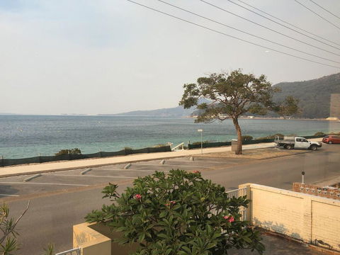 'Mooring Two Upstairs', 23 Shoal Bay Rd - Stunning Views, WIFI, Air Conditioning And Boat Parking - Tourism Search 2