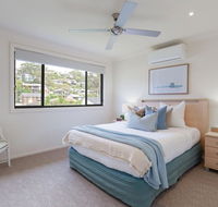 'Sandy Point Haven' 21a Sandy Point Rd - Stylish Haven with WIFI Air conditioning  Water views - Tourism Search