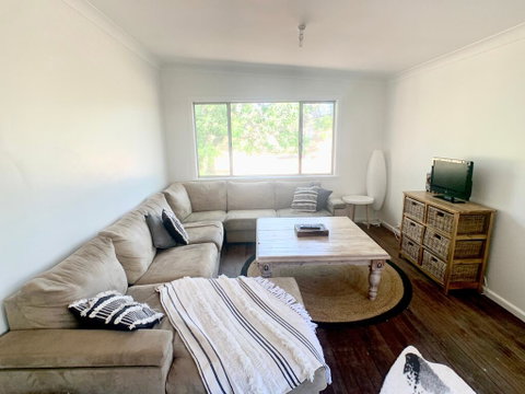'The Wattles' - True Country Escape Near Wineries - Borenore - Tourism Search 2