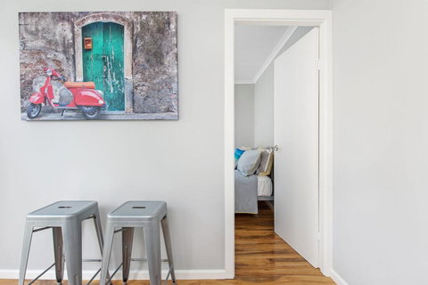 'White Sands', Mollymook - Tourism Search 3