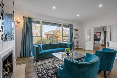 , , , Alice Wonderland, , ,  In 4 Beds House - Tourism Search 0