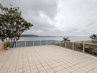 1 'Kooringal' 105 Soldiers Point Road - waterfront unit wth aircon