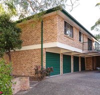 1 'Monterea' 3 Ondine Close - Walking distance to Beach - Tourism Search