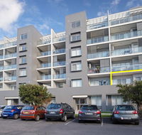 104 'The Shoal' 6-8 Bullecourt Street - linen included  under 200m to beach - Tourism Search