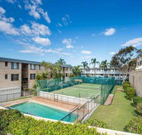 14 'THE DUNES' 38 MARINE DR - LARGE UNIT WITH POOL TENNIS COURT AND DIRECTLY ACROSS FROM FINGAL - Tourism Search