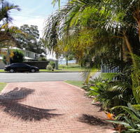 2 'Copacabana' 61 Sandy Point Road - cute unit with water views from the balcony - Tourism Search