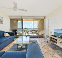 2 Bedroom Top Floor Unit - Ocean Views and Pool - Tourism Search
