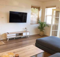 2 Bedroom SHORT walk to CBDBEACH and DARBY ST - Tourism Search
