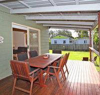 24 Sundew Street Mudjimba - 500 Bond - Pet Friendly Linen Supplied WIFI Air Cond. - Tourism Search