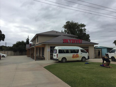 Blue Sky Apartment - Tourism Search 1