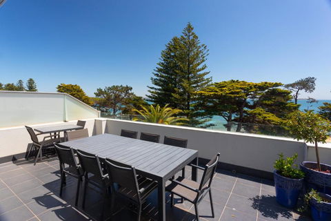 C-Scape Penthouse - Cowes Beach Front - Tourism Search 0