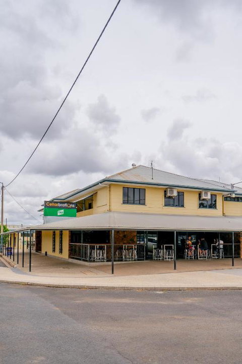 Capella Hotel Motel - Tourism Search 0