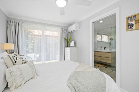 CARAVAN, BOAT & PET Friendly - RIGHT ON THE BORDER - Tourism Search 3