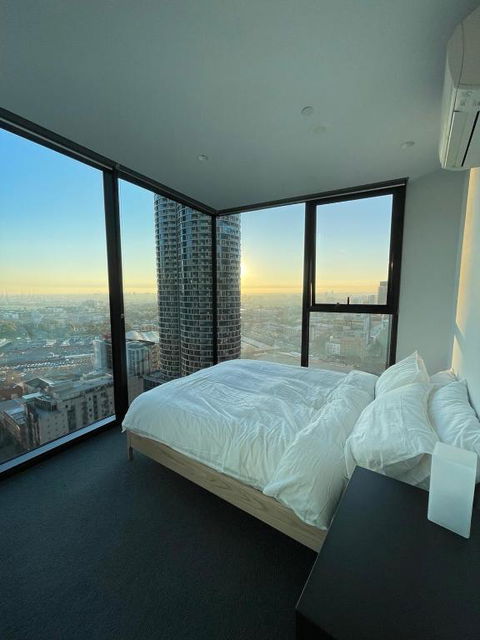 C&S Stay- Melbourne CBD - Tourism Search 0