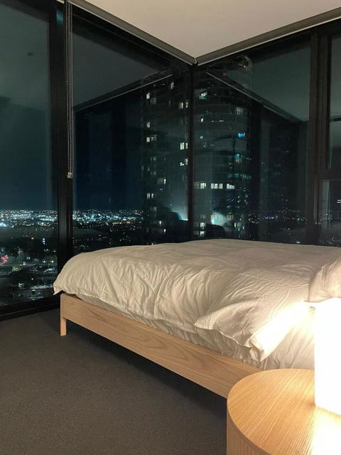 C&S Stay- Melbourne CBD - Tourism Search 1