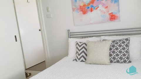 Caves Seascape Villa - Stroll To Shops And Beach - Tourism Search 4