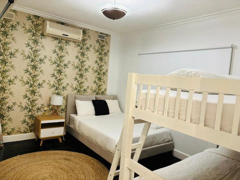 D113 Marsden Garden Estate - Tourism Search 3