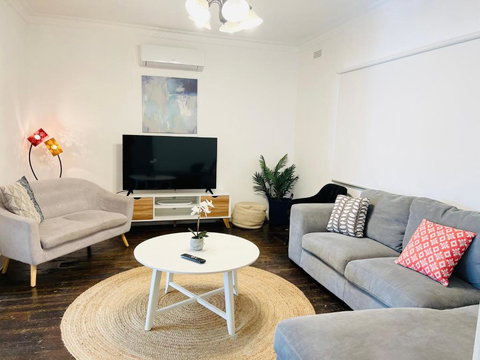 D113 Marsden Garden Estate - Tourism Search 0