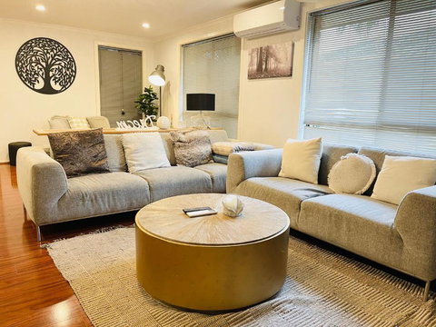 D130 The Link Fantasy Place - Tourism Search 2