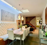 3 Storey Home Close Walk to Fox Studios SCG  City - Tourism Search